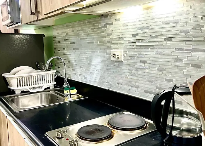 Aparthotel In Mall Of Complex Pasay - Near Airport 4*